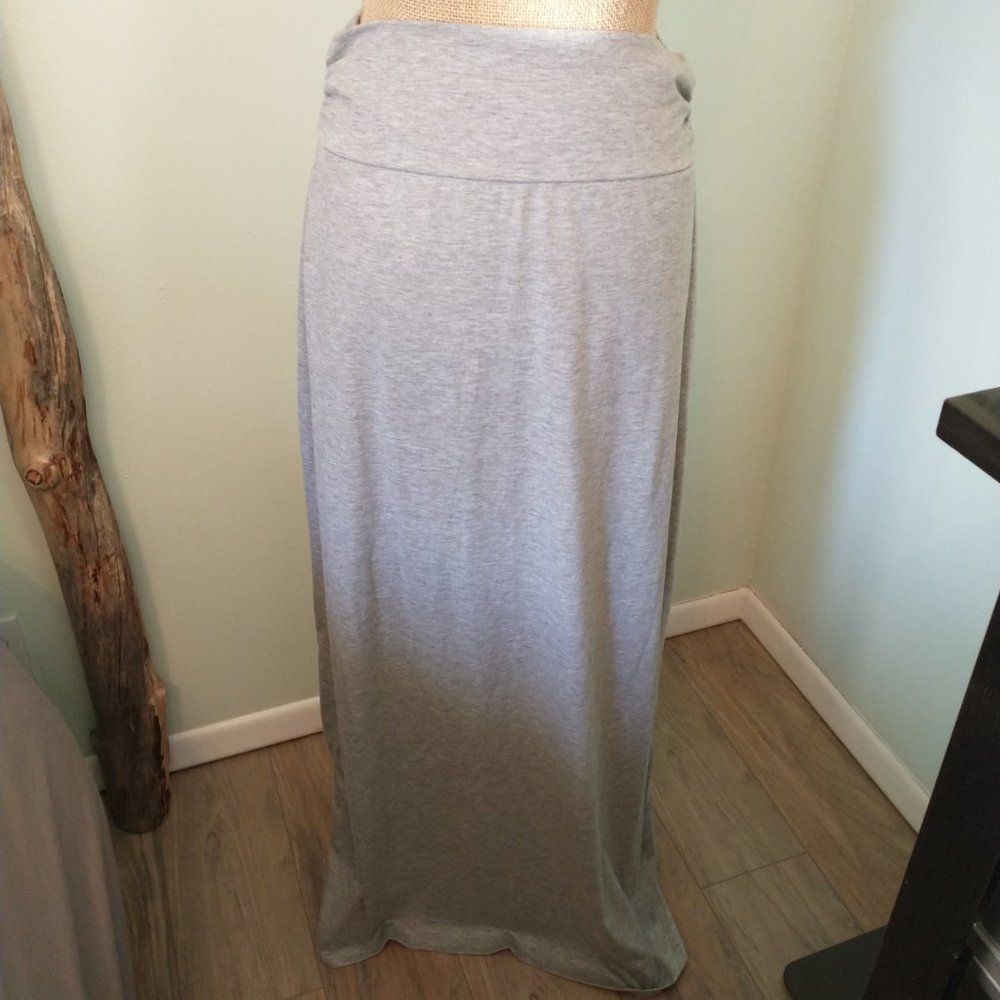 Connection 18 Gray Skirt